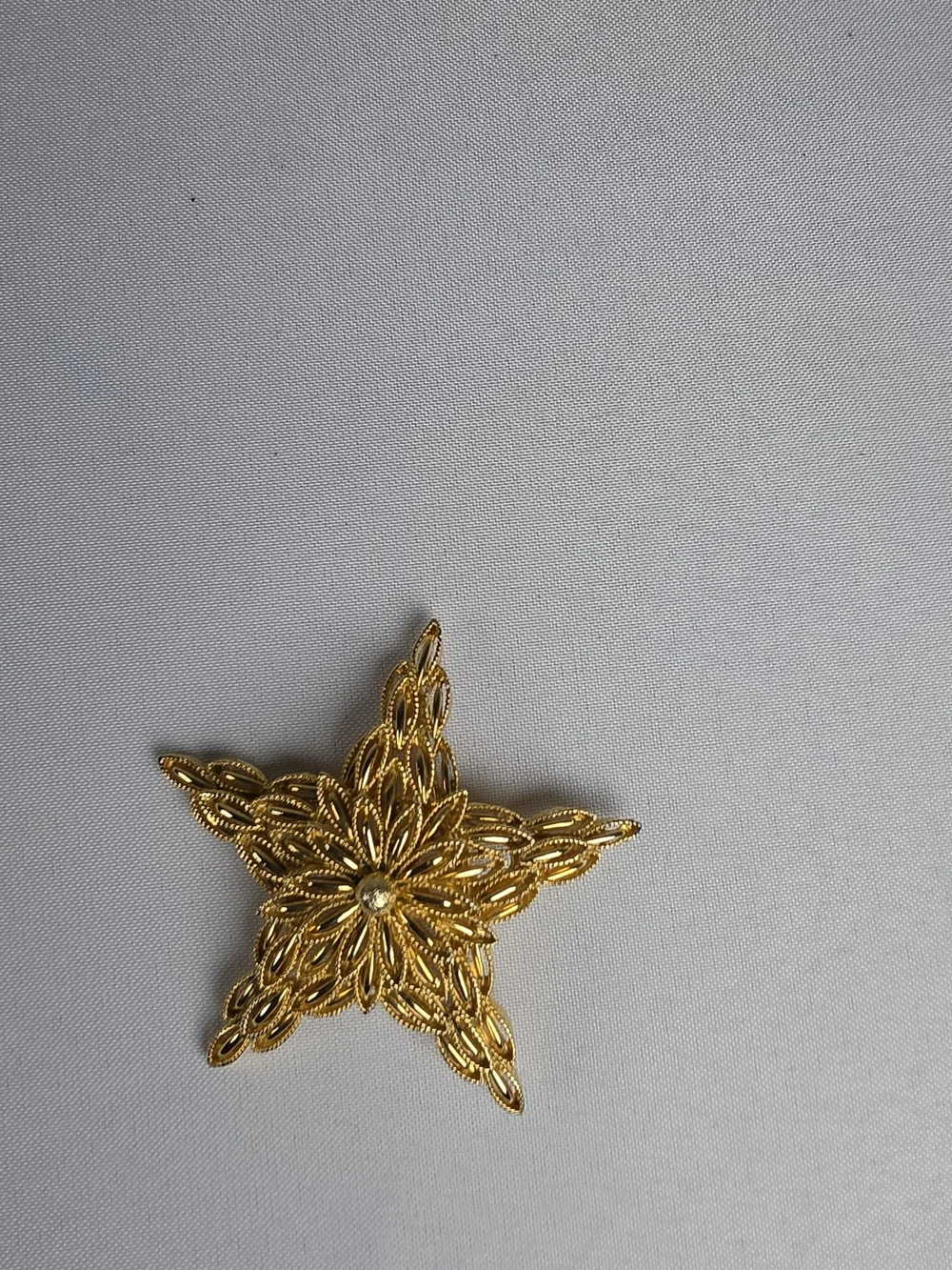 Vintage Signed Capri Gold Tone Star Brooch Textured Mid-Century Modern Pin Jewel